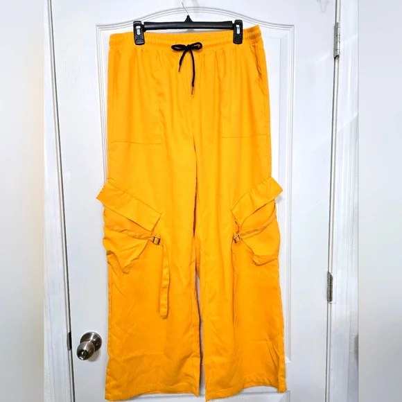 ``P25805. NNT Manfinity Gold Cargo Pant - Picture 1 of 8